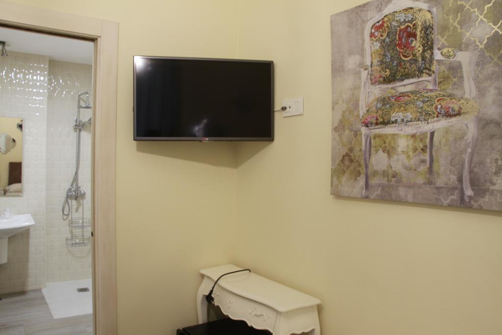 Hostal Flor De Lis- Lojo Hotel Конил-де-ла-Фронтера Екстериор снимка